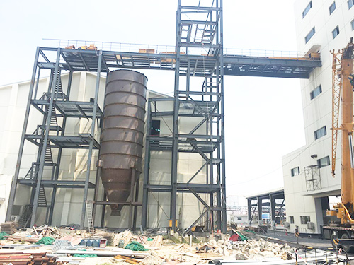 鋼結構安全梯(圖1)